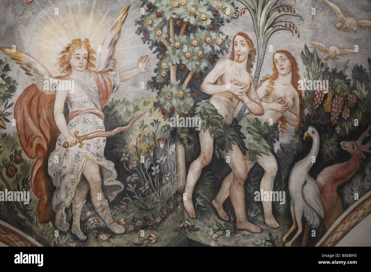 Fresko von der Vertreibung von Adam und Eva aus dem Garten Eden in Maglie Kirche, Lecce, Italien, Europa Stockfoto