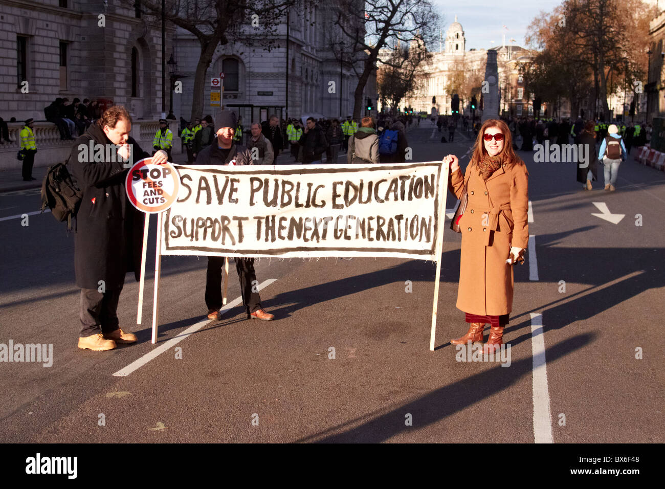 Demonstranten mit Banner bei studentischen Protest gegen Studiengebühren Stockfoto