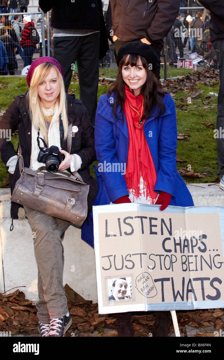 Demonstranten mit Schild bei studentischen Protest gegen Studiengebühren Stockfoto