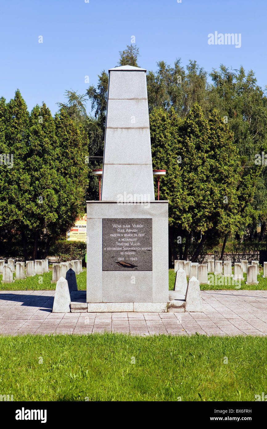 Öffnen Sie erneut die Rote Armee Friedhof und World War II Memorial in Hlucin, Nordmähren, Tschechische Republik. (CTK Foto/Josef Horazny) Stockfoto
