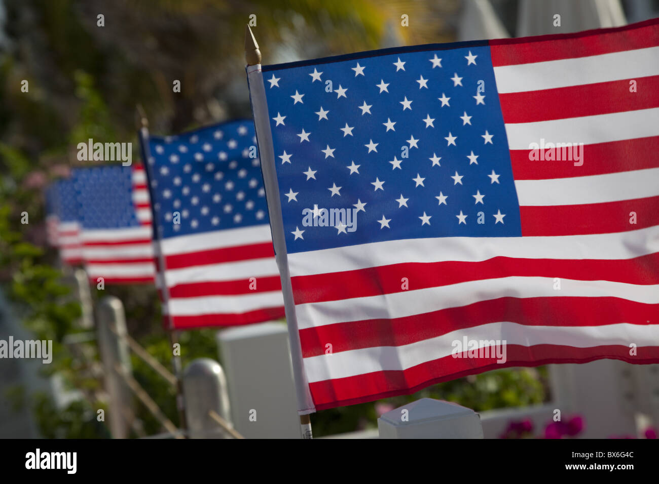 USA Flaggen angebracht an einen Zaun in Key West, Florida, Vereinigte Staaten von Amerika, Nordamerika Stockfoto
