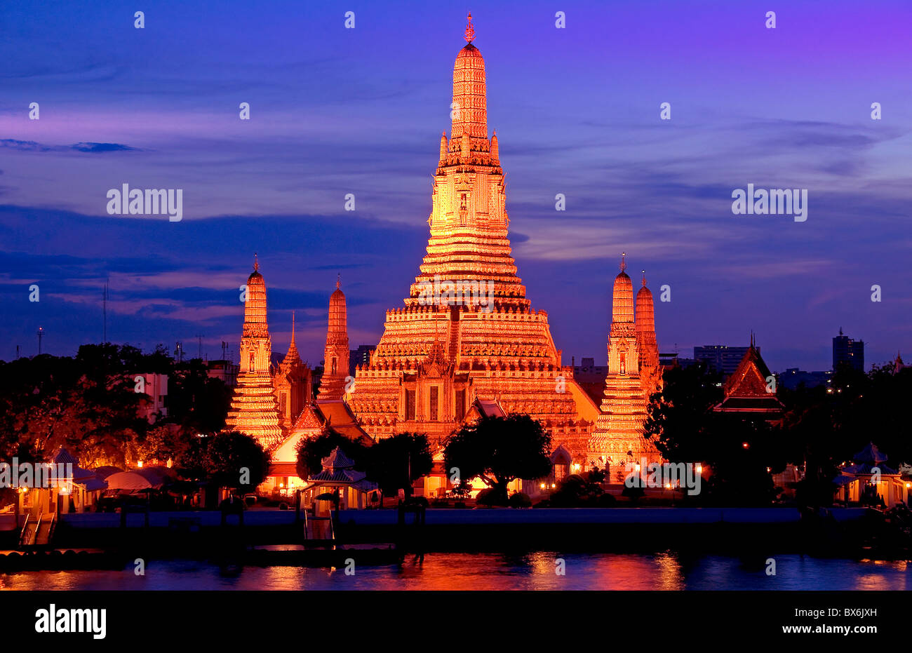 Wat Arun Tempel der Morgenröte, Bangkok, Thailand. Stockfoto