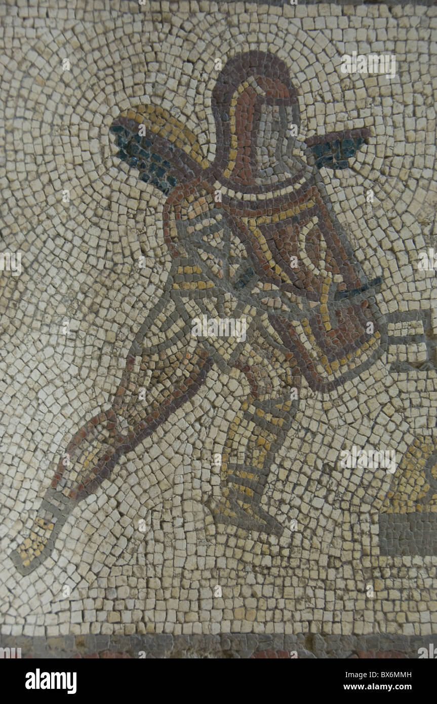 Detail eines Gladiators von Teppich-Grenze im Mosaik aus 350 n. Chr., Villa Romana, Bignor, West Sussex, England, UK Stockfoto