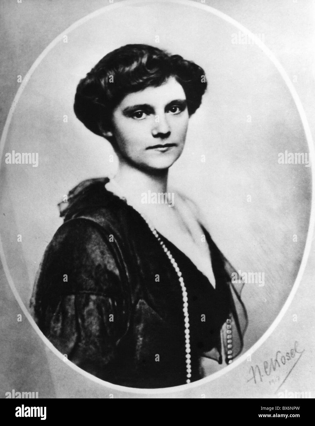 Zita, 9.5.1892 - 14.3.1989, Empress Consort of Oesterreichs 21.11.1916 - 11.11.1918, Porträt, Postkarte von Kosel, 1917, Stockfoto