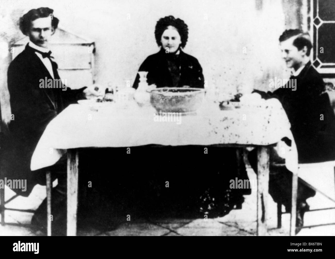 Louis II., 25.8.295 - 13.6.1886, König von Bayern 10.3.1864 - 13.6.1886, mit Mutter Maria und Bruder Otto, ca. Stockfoto