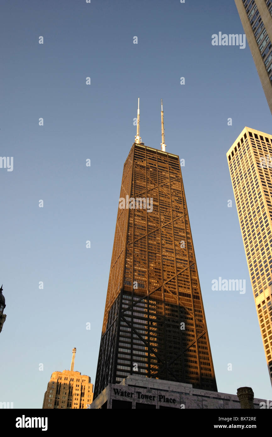 John Hanckock Center und Water Tower Place, Chicago, Illinois, USA Stockfoto