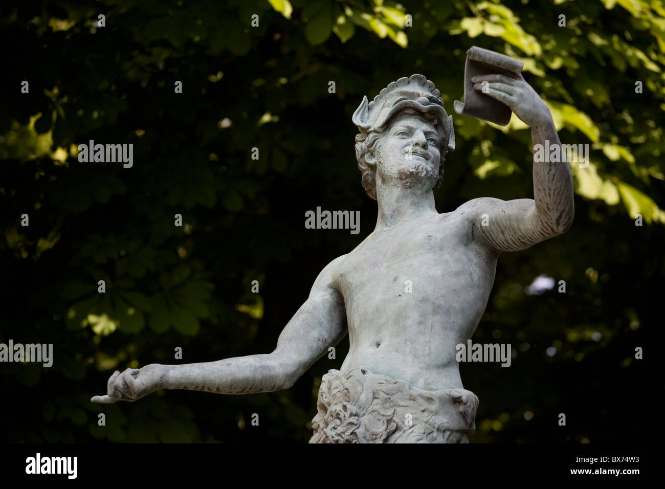 Bronze-Statue l'acteur Grec von Arthur Bourgeois (1838 – 1886) im Jardin du luxembourg Stockfoto