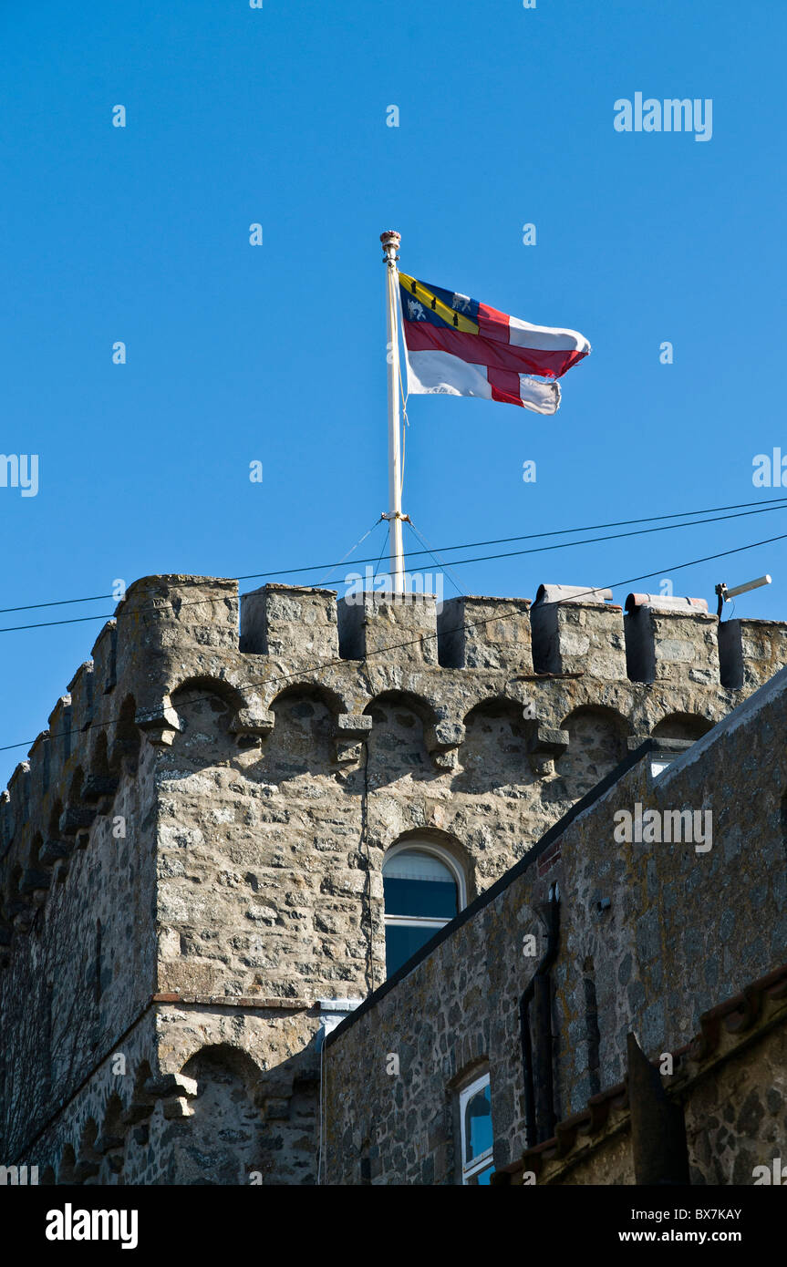 dh Herm Insel HERM GUERNSEY Herm Manor Turm mit Herm Flagge Stockfoto