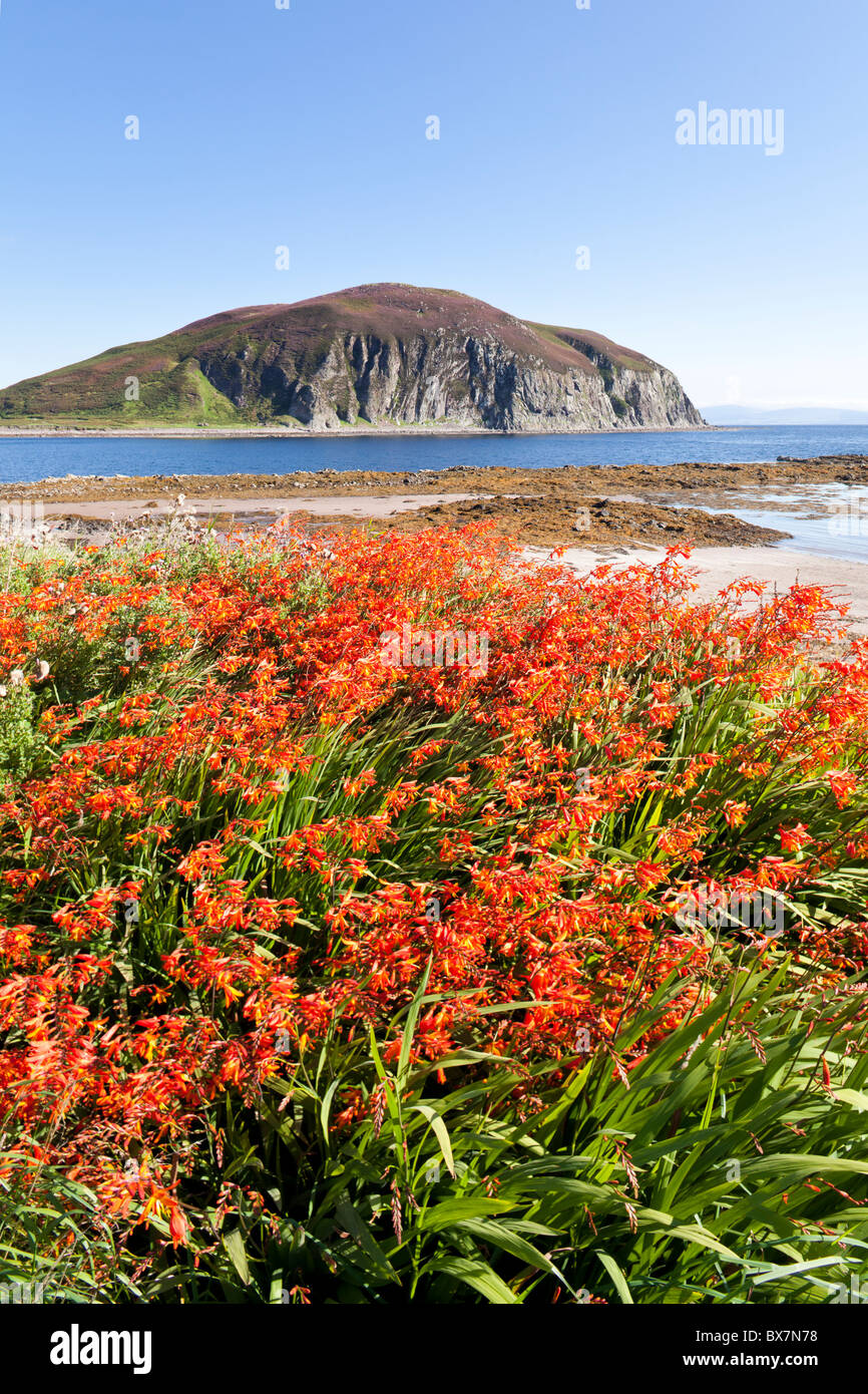 Davaar Island an der Einmündung des Campbeltown Loch, der über die Kildalloig Bay, auf der Halbinsel Kintyre, Argyll & Bute, Schottland, Großbritannien, liegt Stockfoto