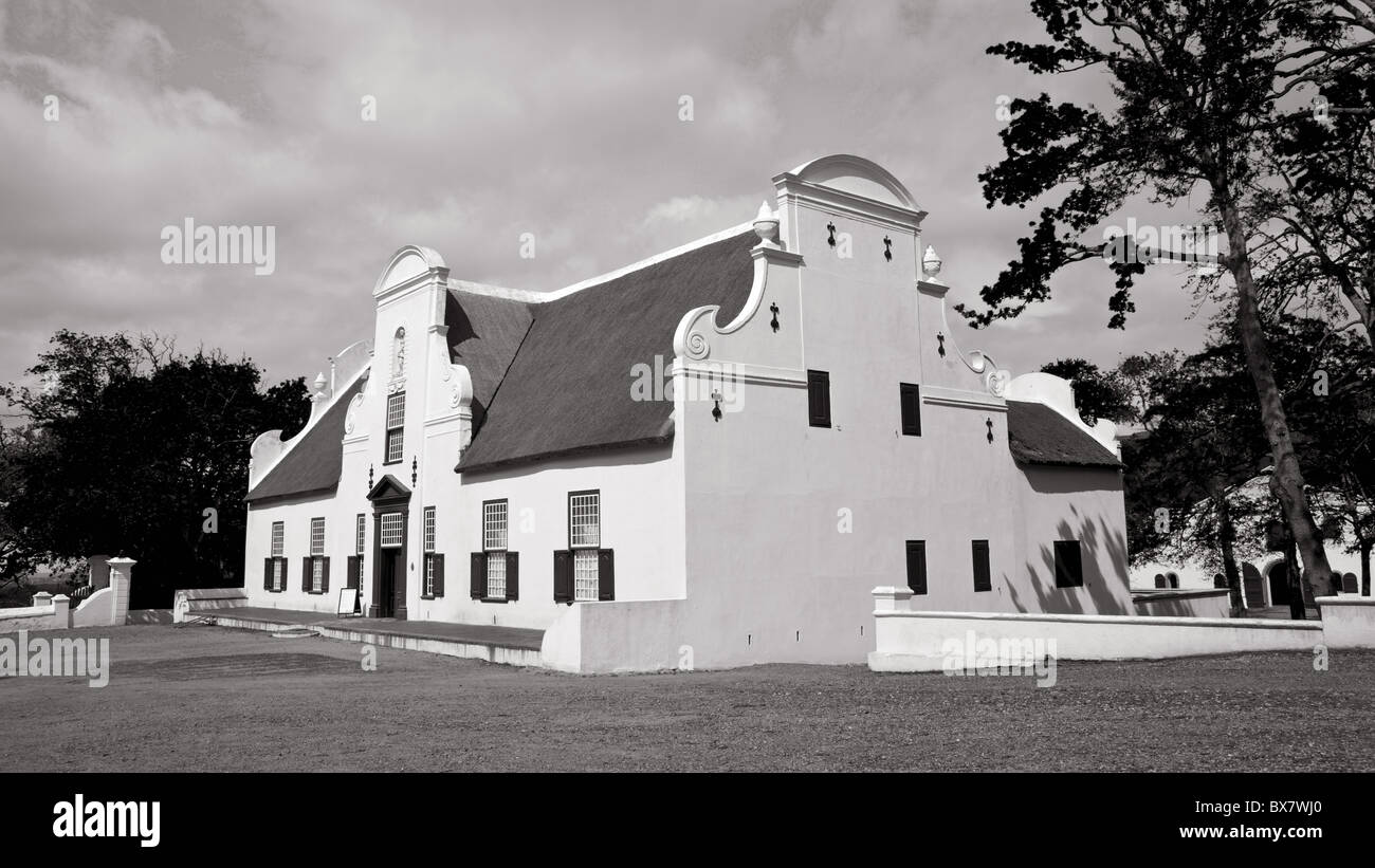 Groot Constantia, das schönste Beispiel der Cape niederländischen Architektur, gehört zu Südafrikas vor allem historische Denkmäler. Stockfoto