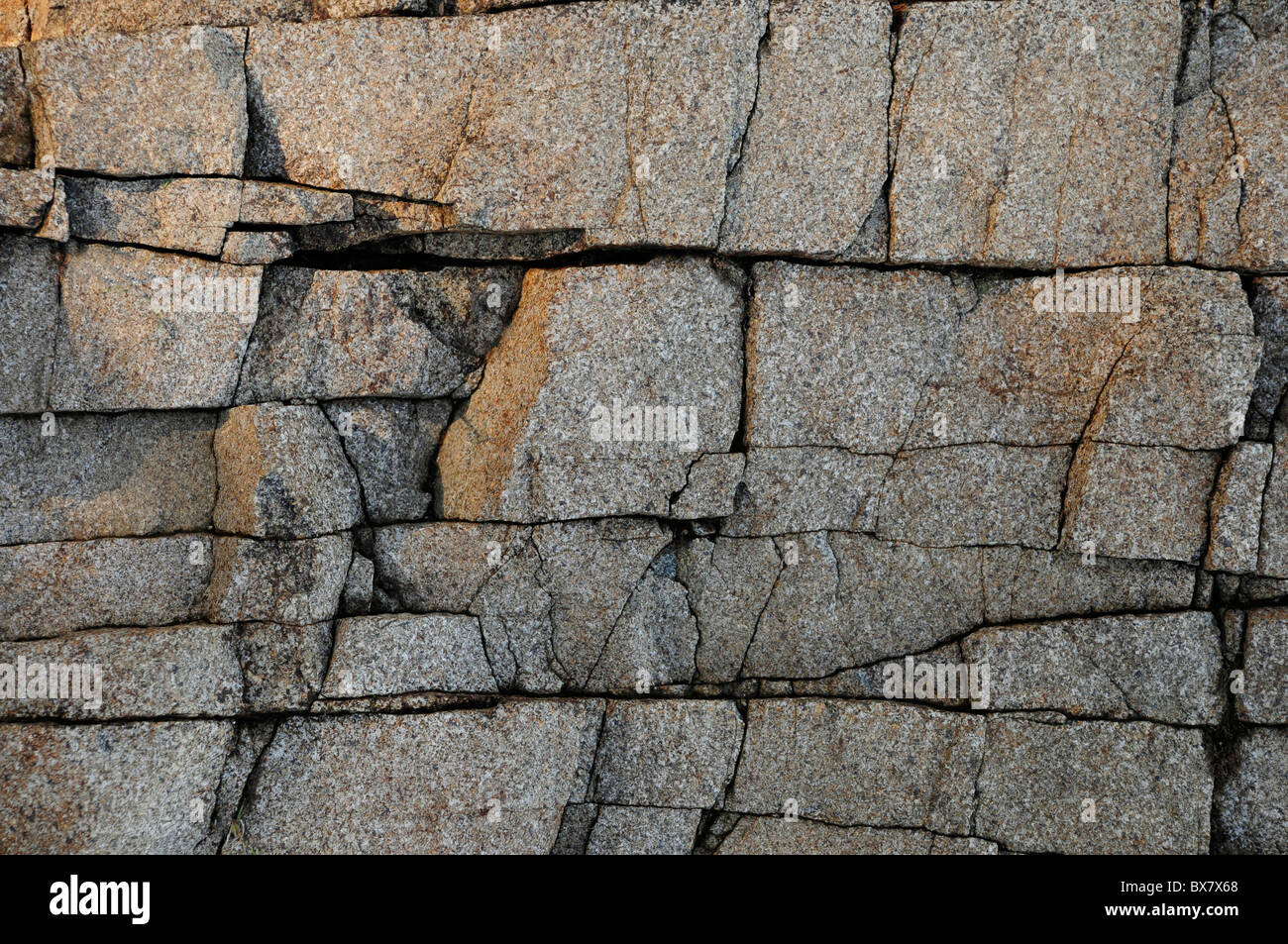 Tief rissige Granit Felsen Oberflächenstruktur Stockfoto