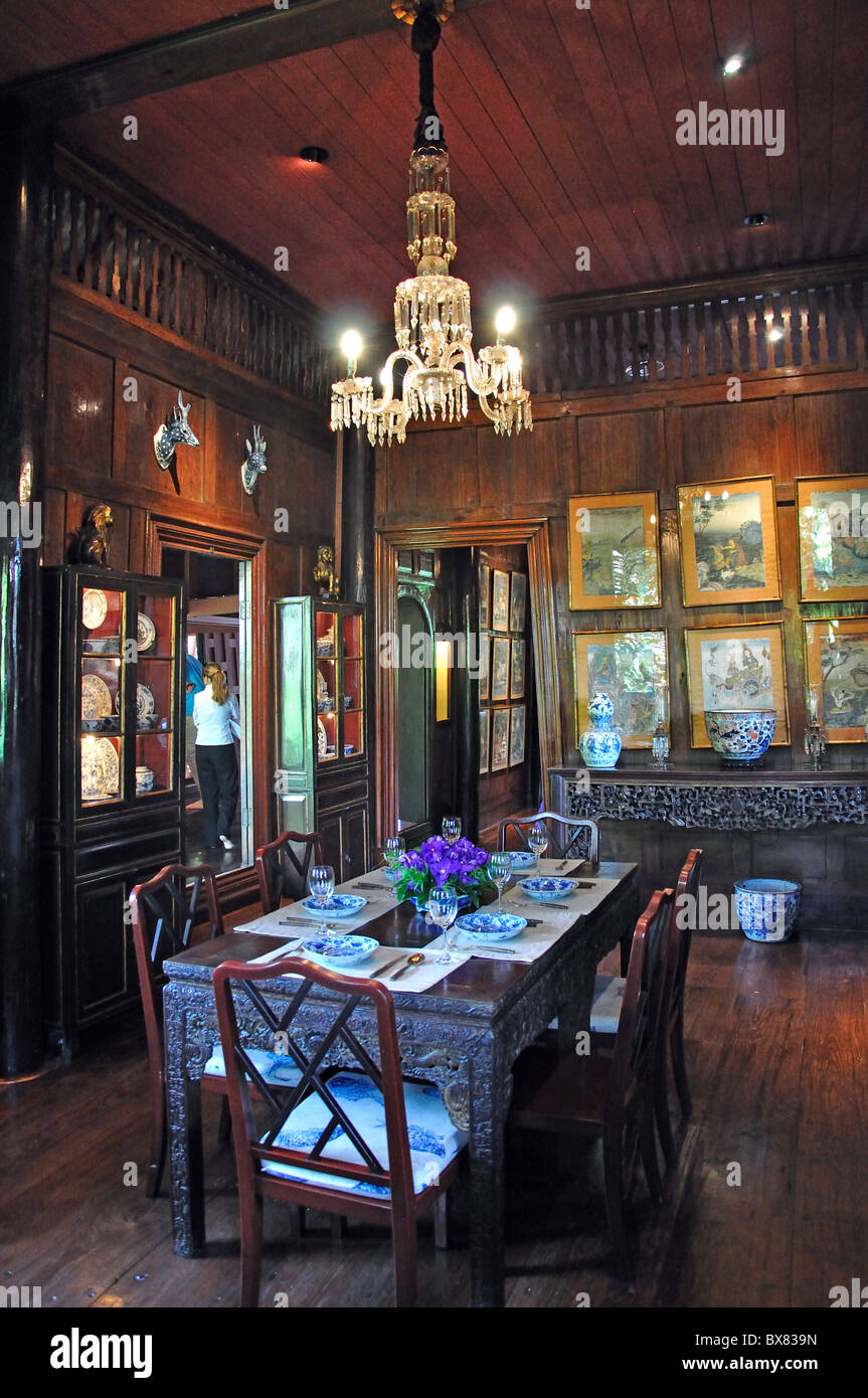 Esszimmer im Jim Thompson Thai Traditionshaus, Distrikt Pathum Wan, Bangkok, Thailand Stockfoto