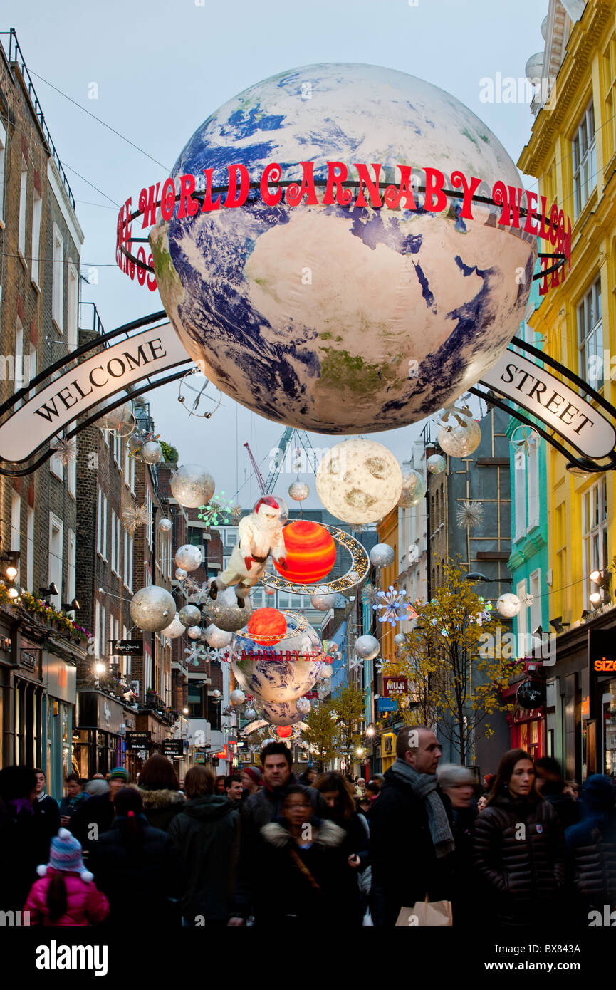 Weihnachtsbeleuchtung in der Weihnachtszeit Saison 2010, London, Vereinigtes Königreich Stockfoto