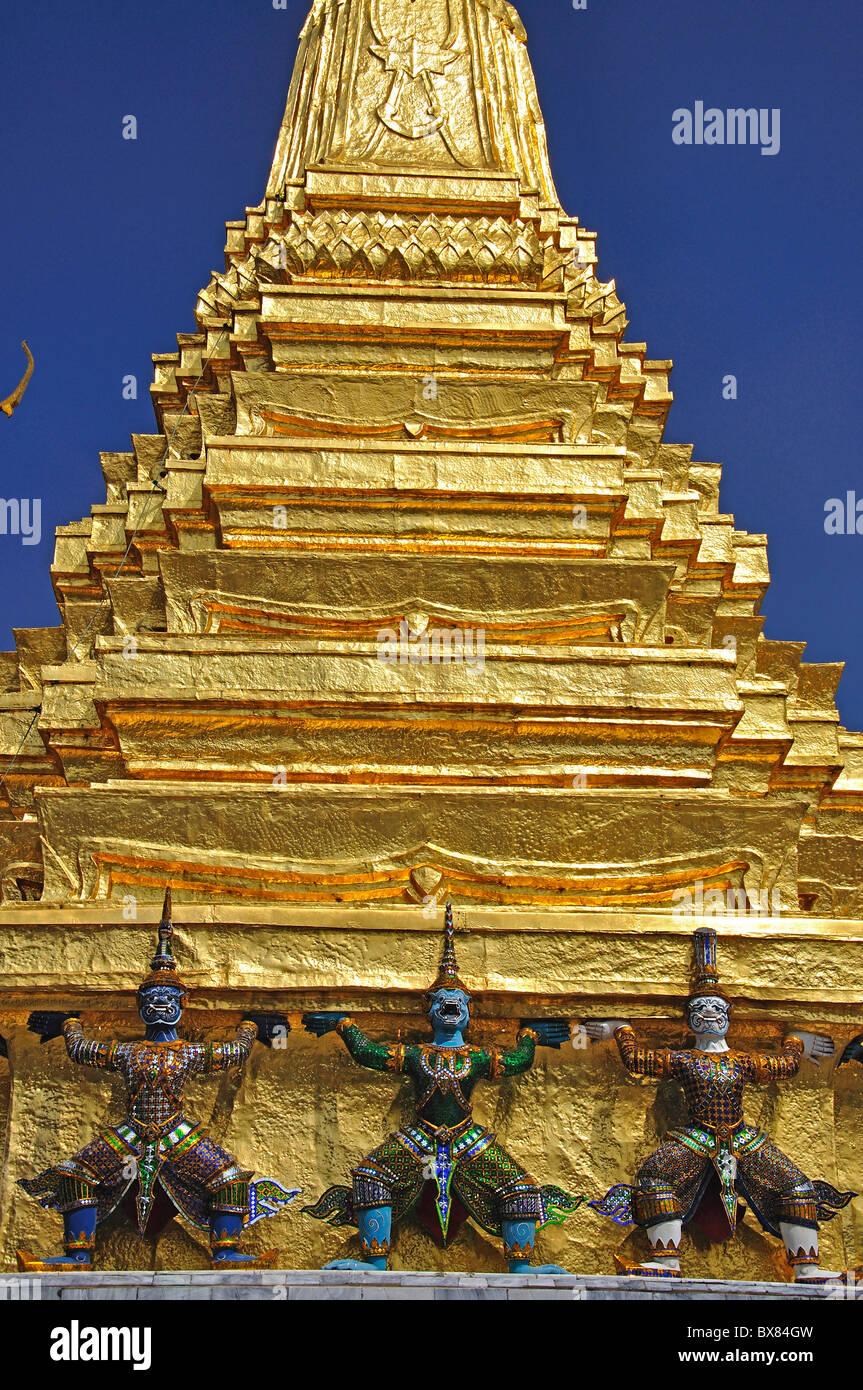 "Yaksha" mythischen Wächter am goldenen Tempel, Grand Palace, Rattanakosin, Bangkok, Thailand Stockfoto