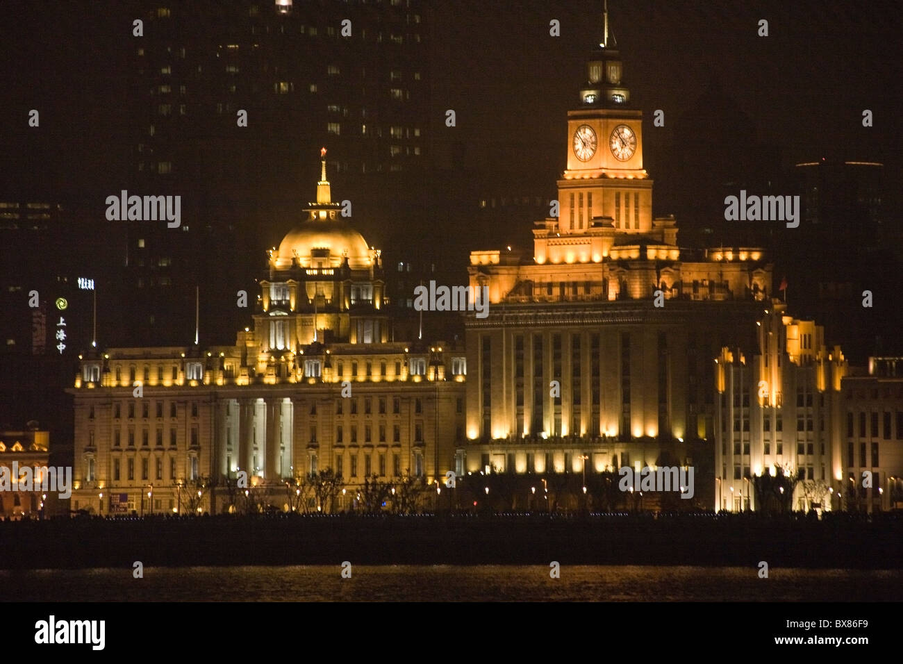 China Shanghai Bund in der Nacht Stockfoto China Shanghai Bund in der Nacht Stockfoto