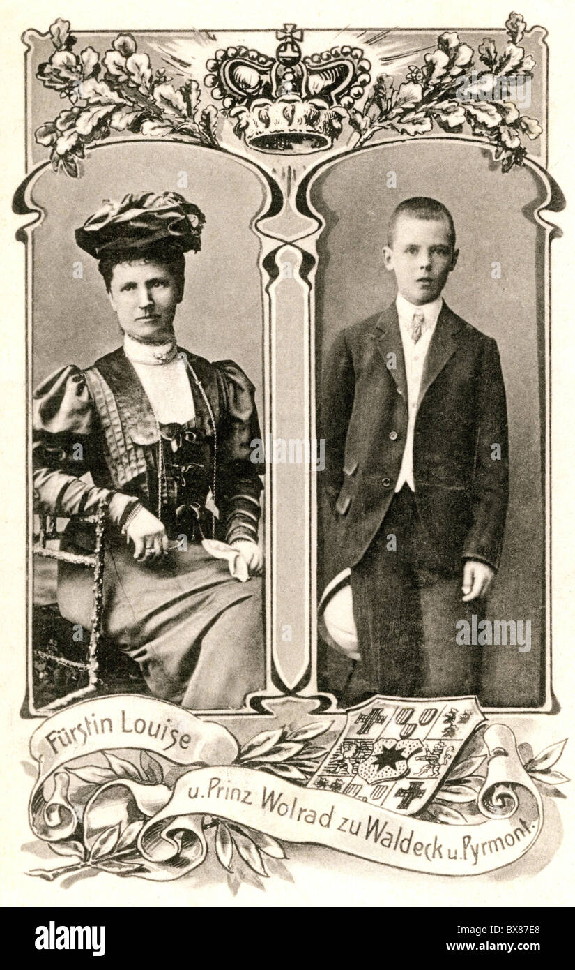 Luise, 6.1.1858 - 2.7.1936, Prinzessin von Waldeck und Pyrmont 29.4.1893 - 12.5.1893, und ihr Sohn Prinz Wolrad, Postkarte, C. Leowie, Arolsen, ca. 1905, Stockfoto