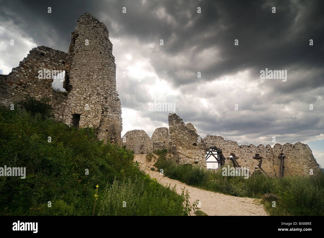 die Ruinen der Burg Cachtice - Slowakei Stockfoto