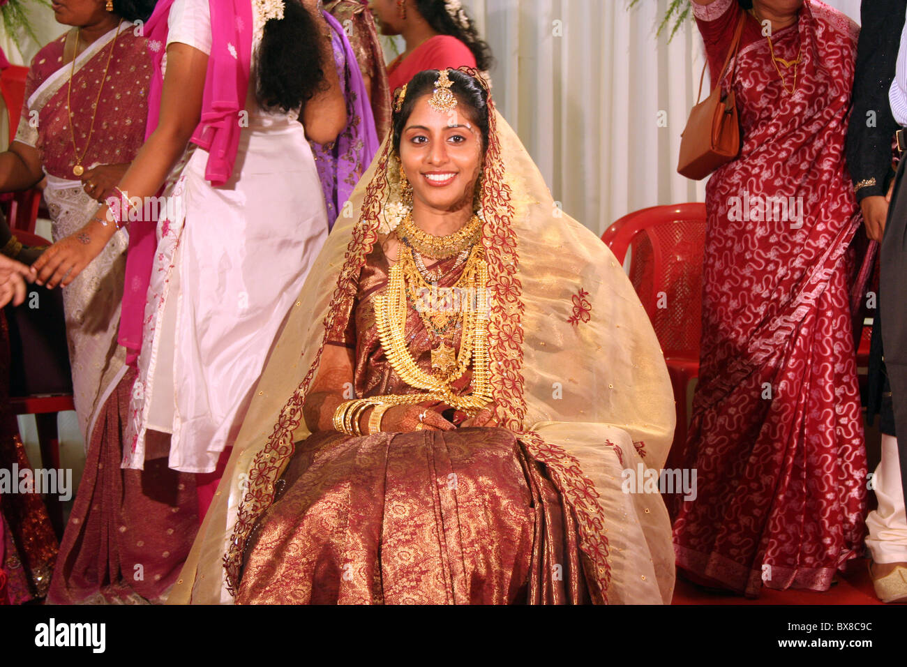 Muslimische Braut bei ihrer Hochzeit in Indien Stockfoto