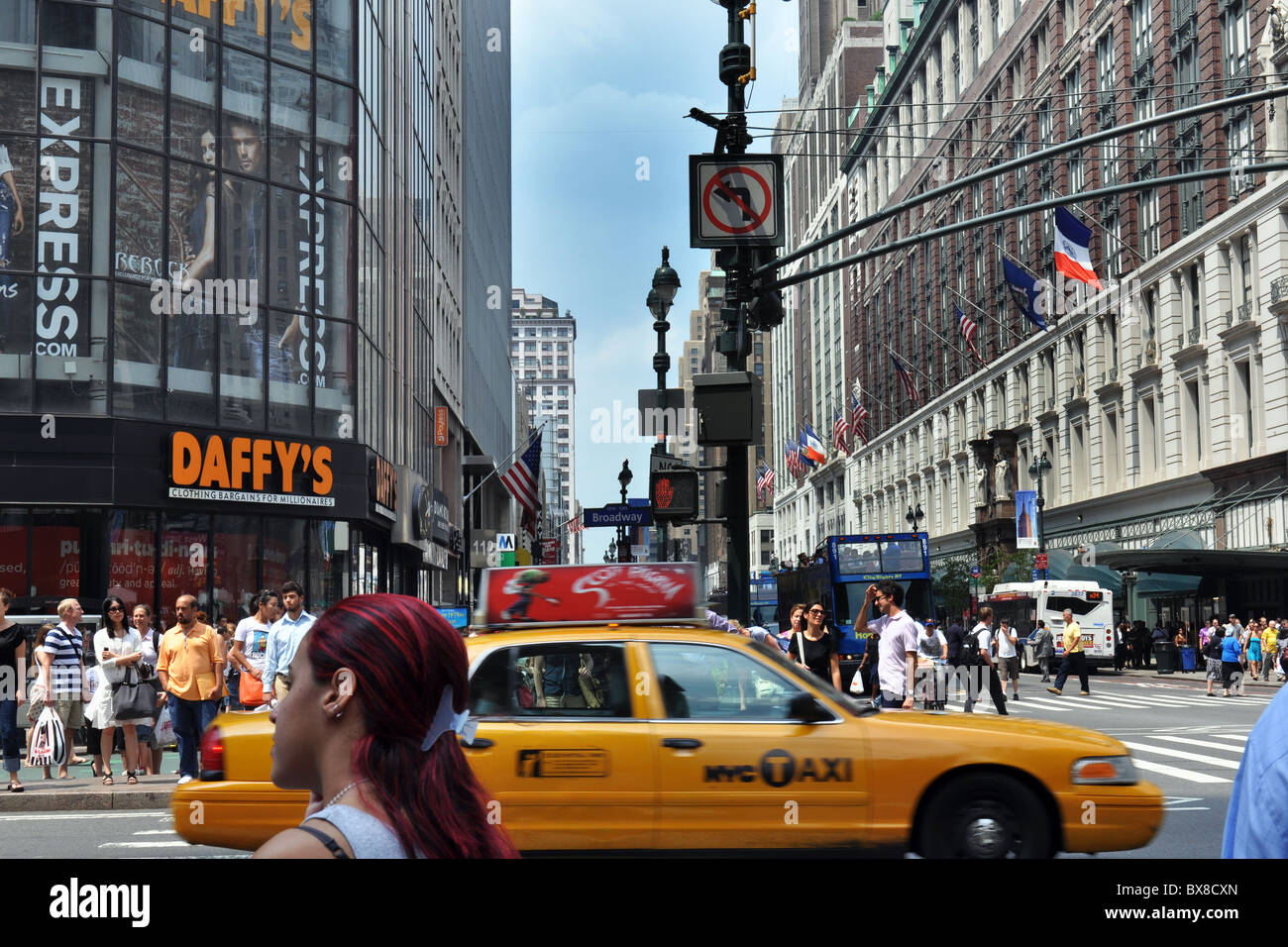Broadway, New York City auf einem anstrengenden heißen August-Tag Stockfoto