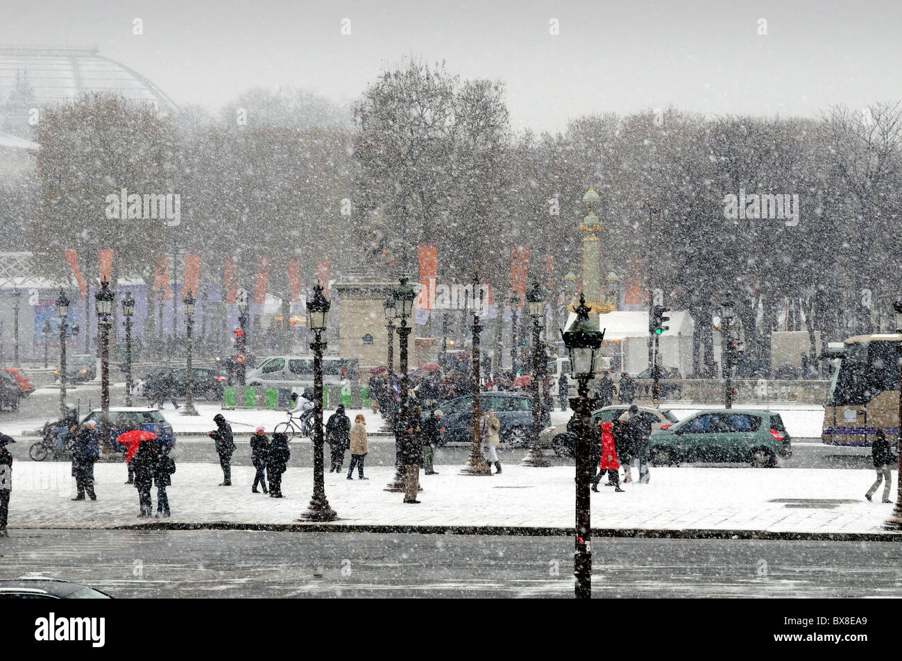 Schnee auf der Place De La Concorde, Paris, Frankreich Stockfoto
