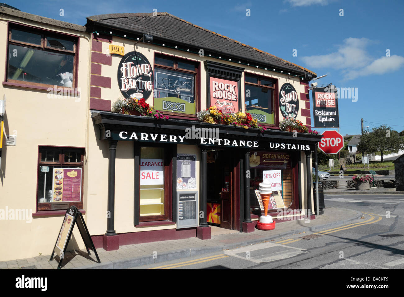 Das Rock House Public House in Cashel, Co. Tipperary, Irland (Eire). Stockfoto