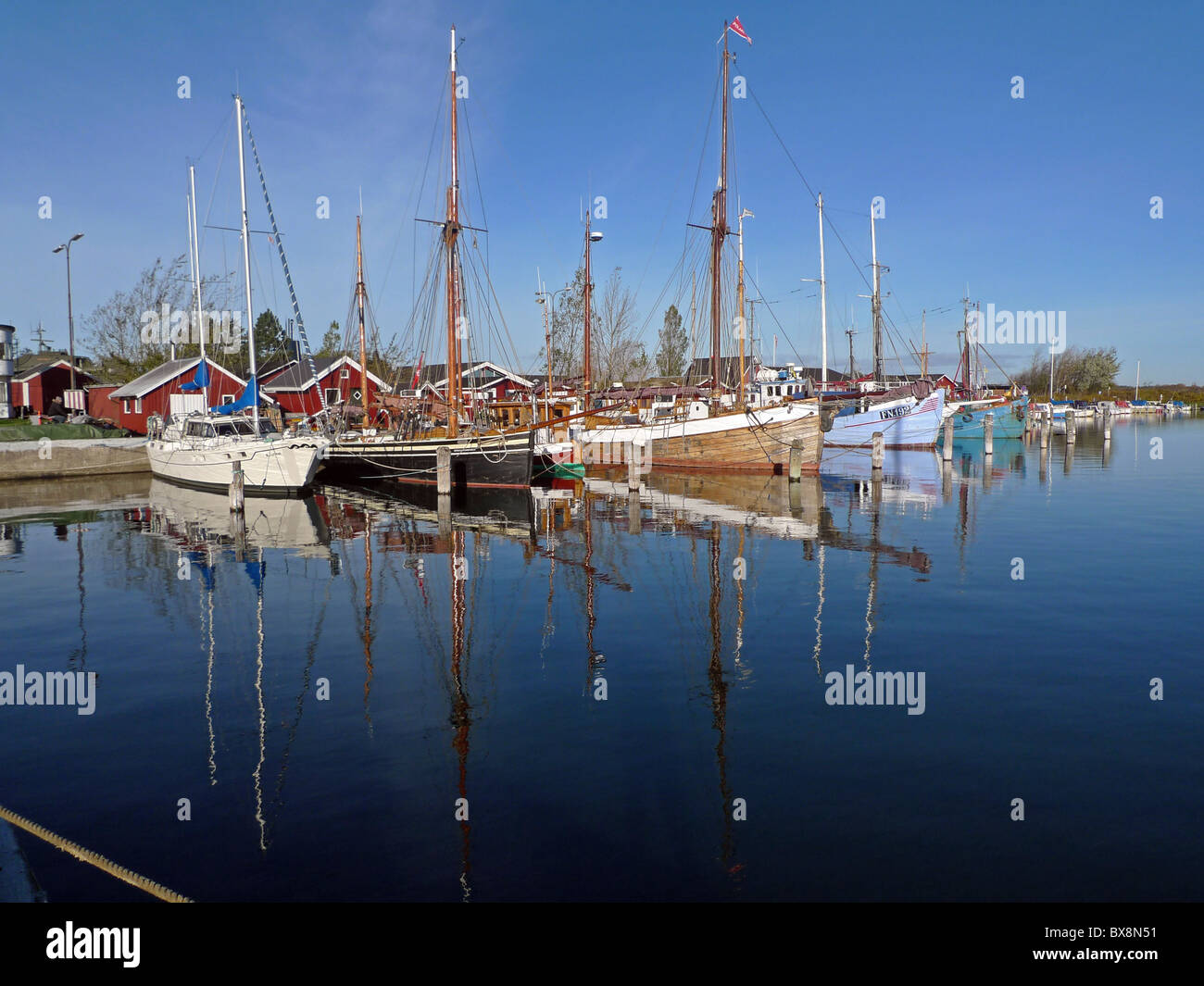 Umgebauten Fischerbooten und Yachten in Skudehavnen Aalborg Jütland Dänemark Stockfoto