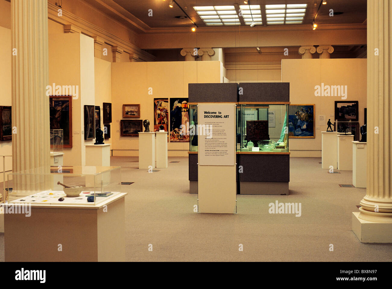 Leicester City County Art Gallery innen England UK Englisch Galerien Innenräume Stockfoto