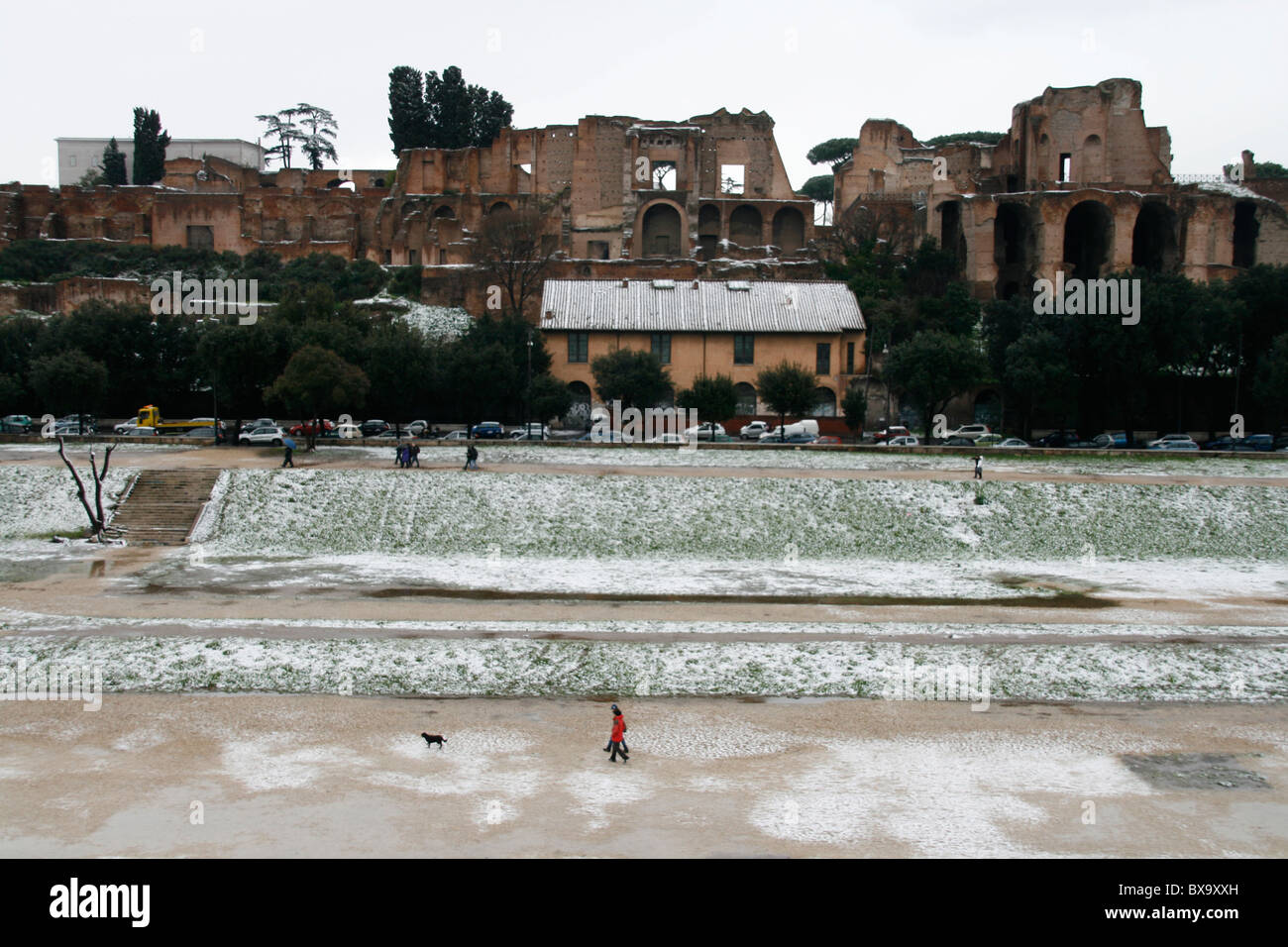 seltenen Schneefall in Rom auf der 12. Februar 2010 Circo massimo Stockfoto