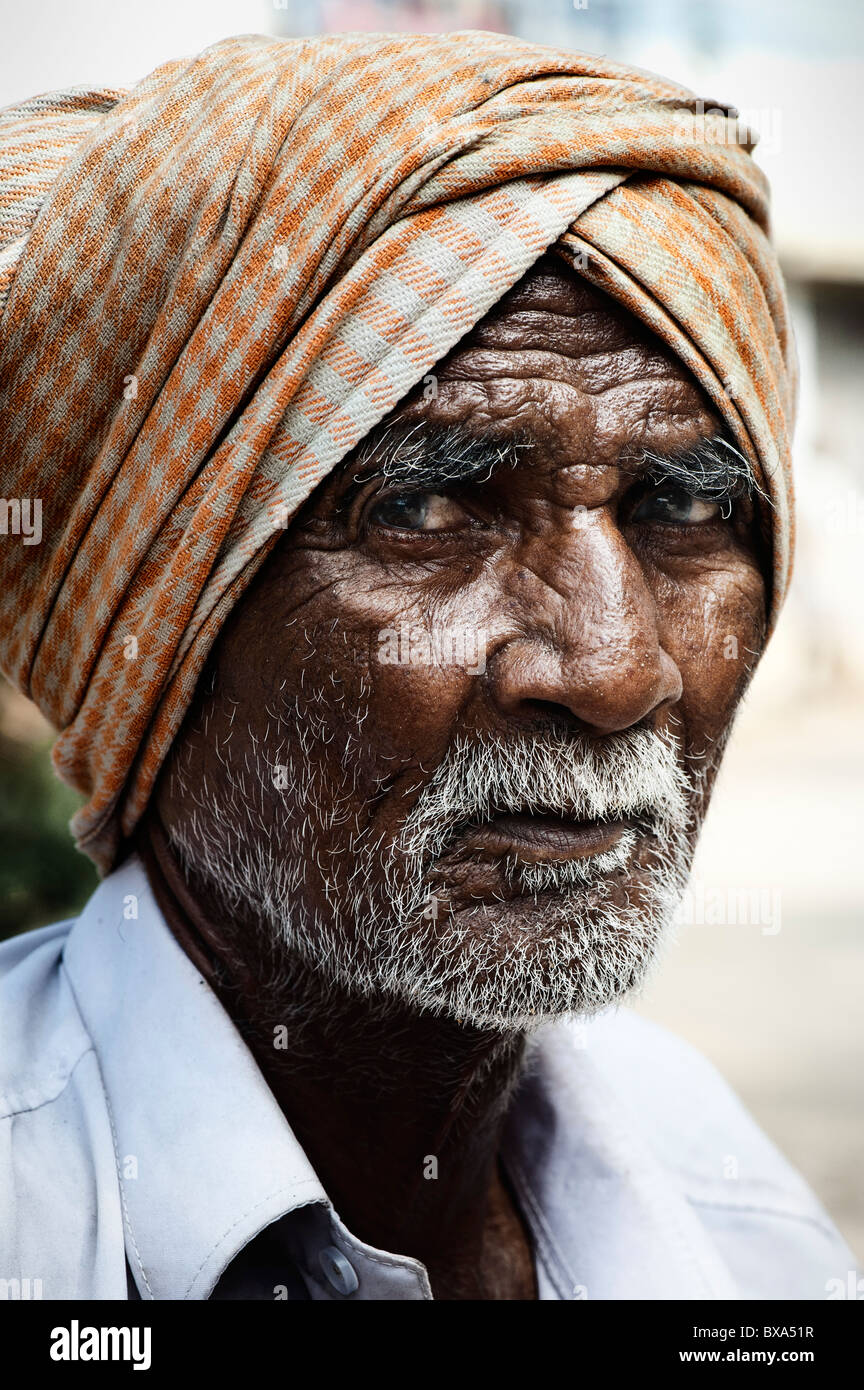 Alten indischen Mann Porträt. Andhra Pradesh, Indien Stockfoto