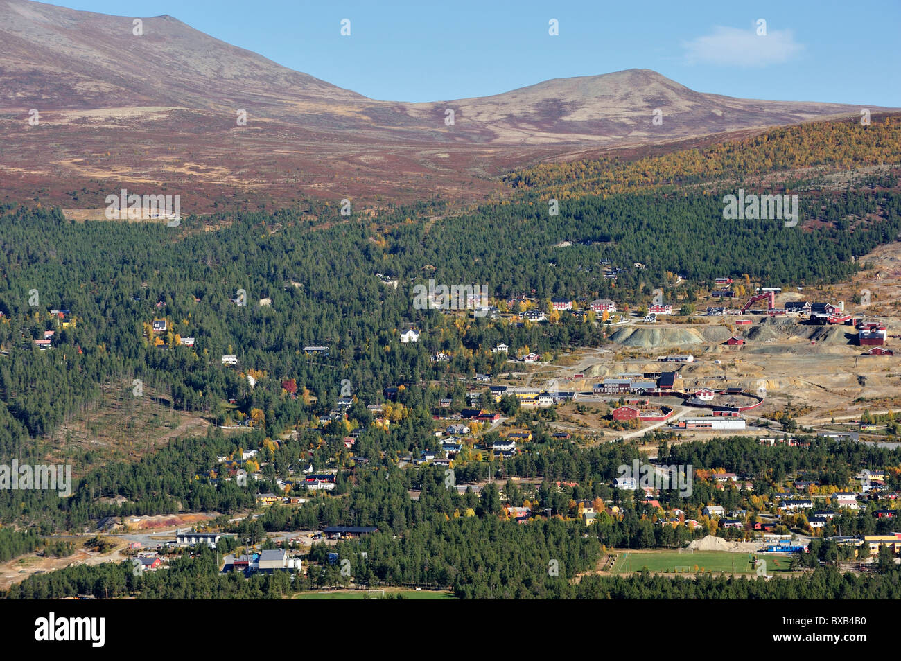 Dorf im Tal Stockfoto