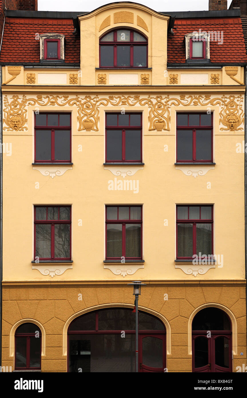 Renovierten Jugendstil-Fassade, um 1900, Domstr. 19, Merseburg, Sachsen-Anhalt, Deutschland, Europa Stockfoto