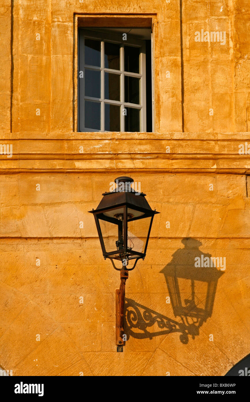 Laterne mit Schatten, Sarlat, Dordogne, Aquitaine, Frankreich, Europa Stockfoto