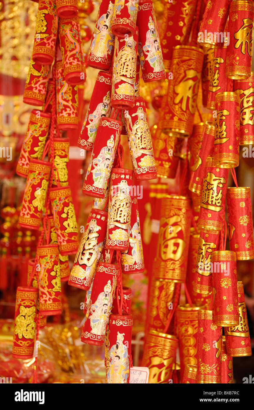 Chinesische Feuerwerkskörper an einem Marktstand, Dihua Street, Taipei, Taiwan Stockfoto