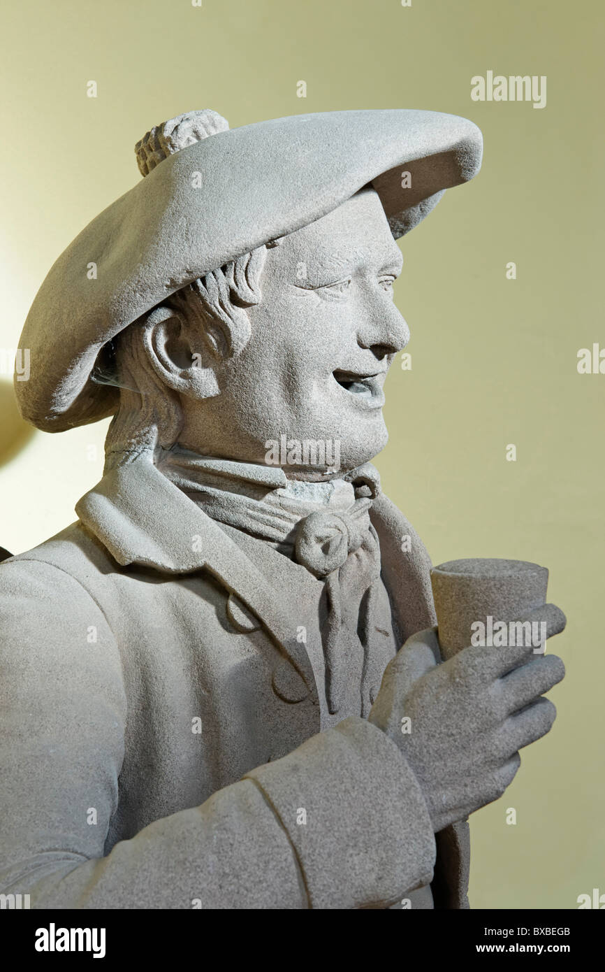 Statue von Tam o' shanter in Burns Memorial Garden, Alloway, South Ayrshire, Schottland, Großbritannien. Modelliert von James Thom (1802-50). Stockfoto