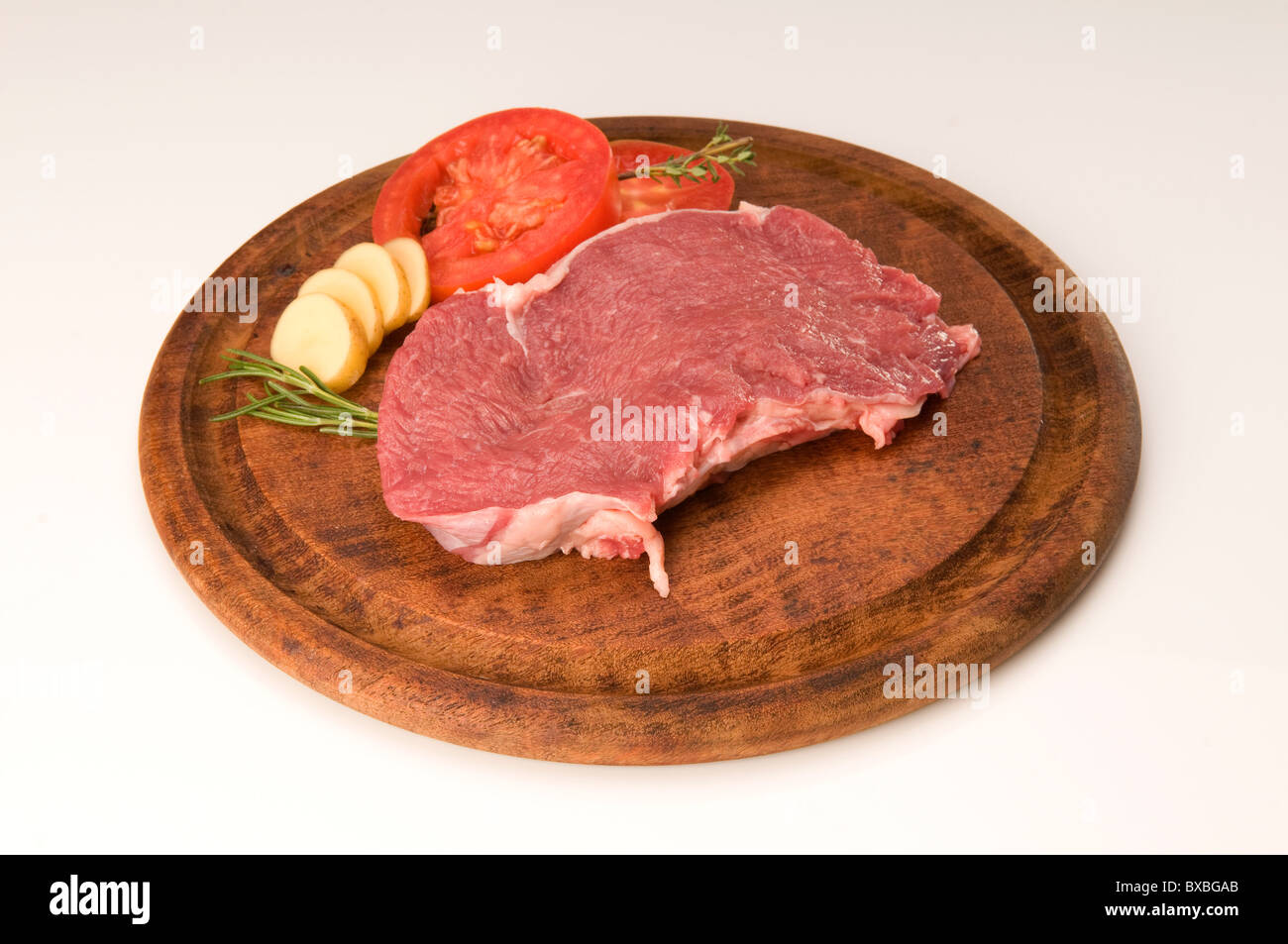 RAW "Bife de Chorizo" mit Gemüse Stockfoto