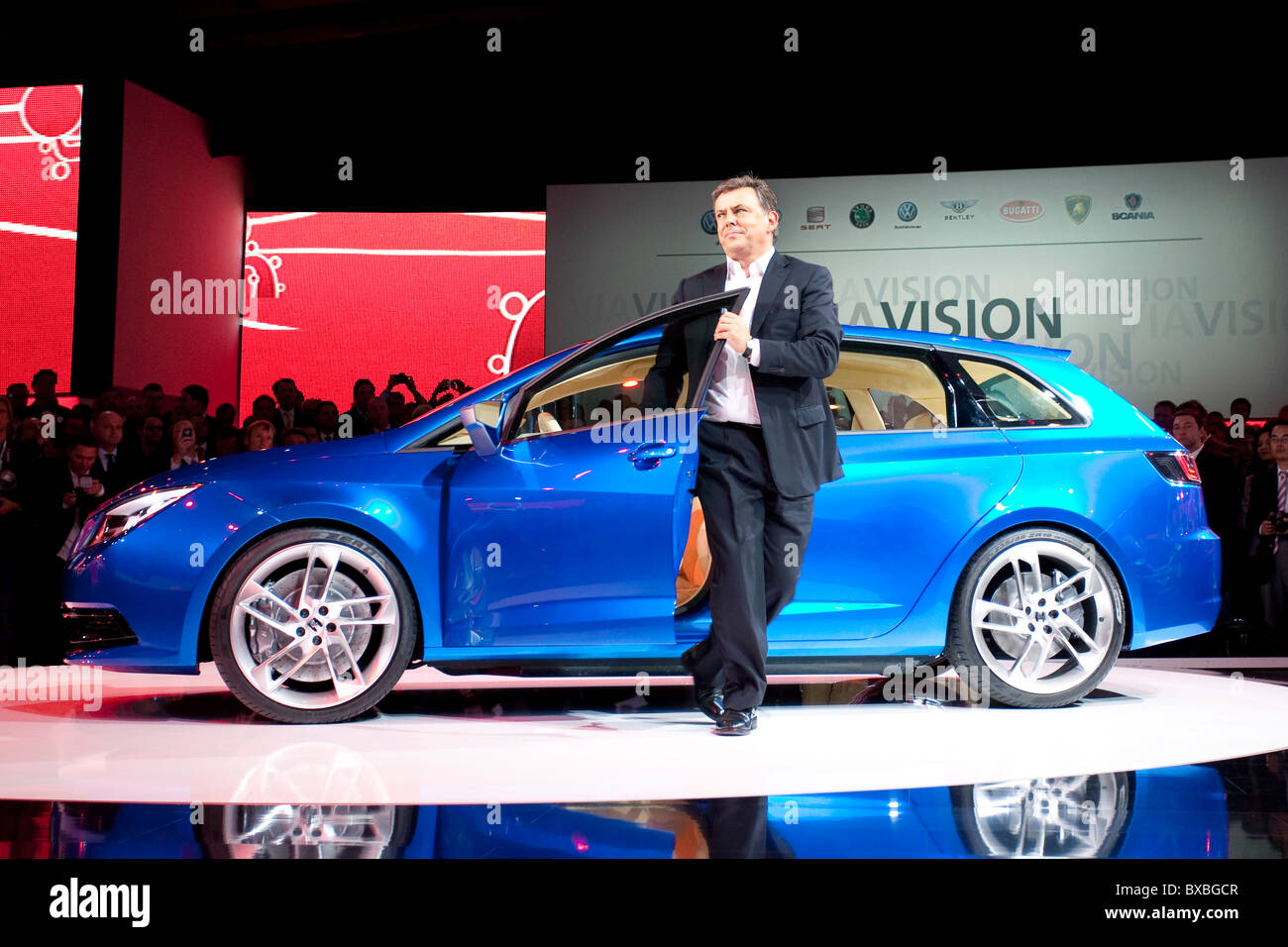 James Muir, Vorsitzender des Vorstands, Geschäftsführer von SEAT, Volkswagen AG, Einführung in das neue Seat Ibiza Concept IBZ Stockfoto