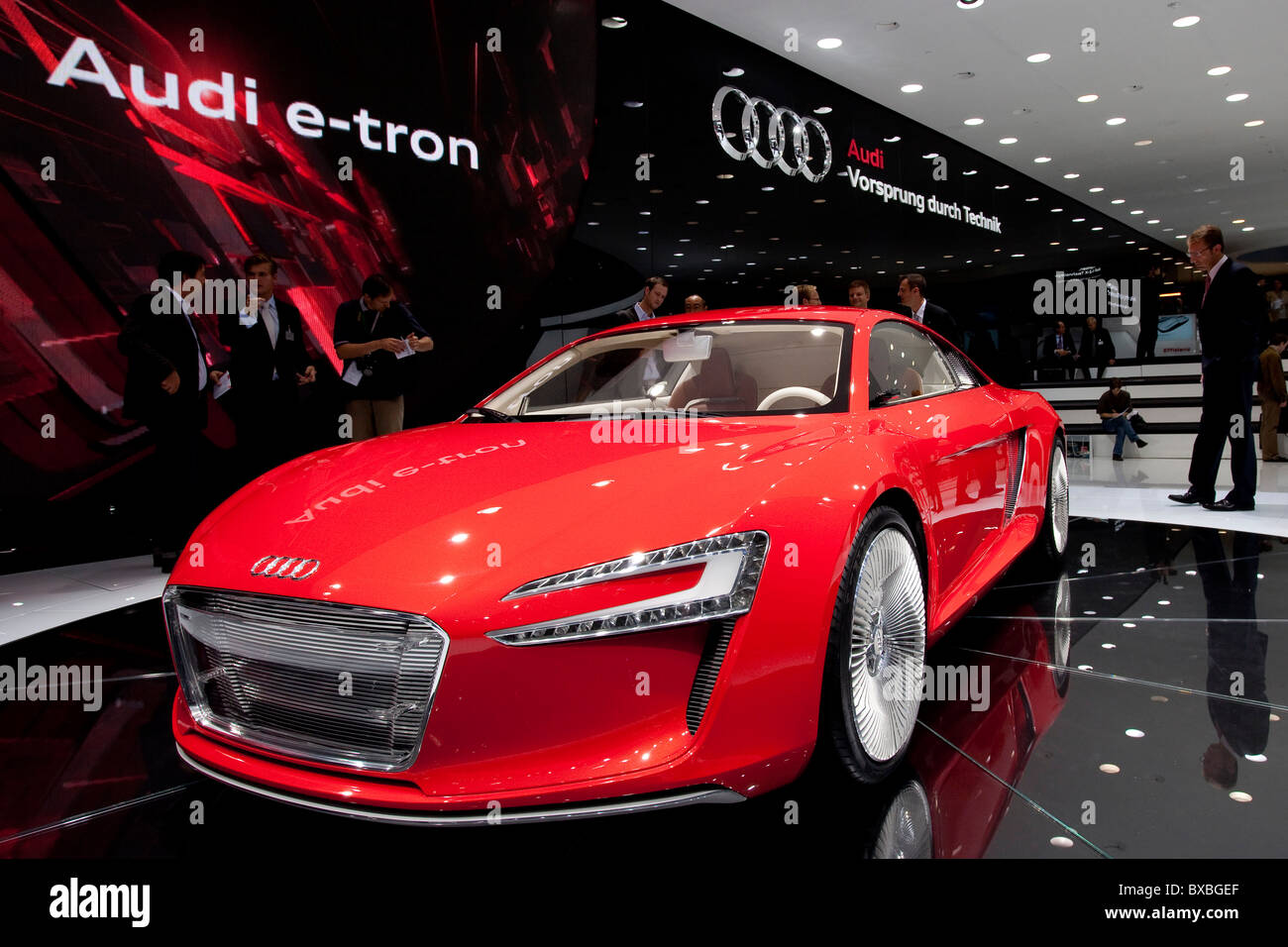 Hochleistungs Sportwagen mit Elektroantrieb, Audi e-Tron, der Audi AG, auf der 63. internationalen Automobil-Studie Stockfoto
