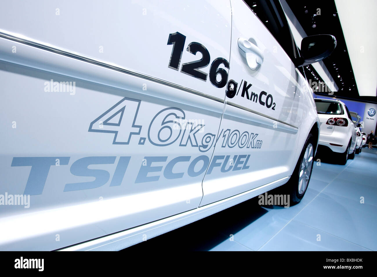 EcoFuel-Schriftzug auf einen VW Passat, Volkswagen AG-Gruppe mit Erdgas-Motor, an der 63. Internationale Automobilausstellung Stockfoto