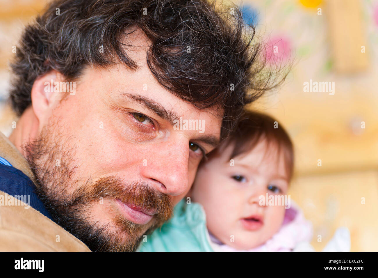 Vater und Tochter zusammen Stockfoto