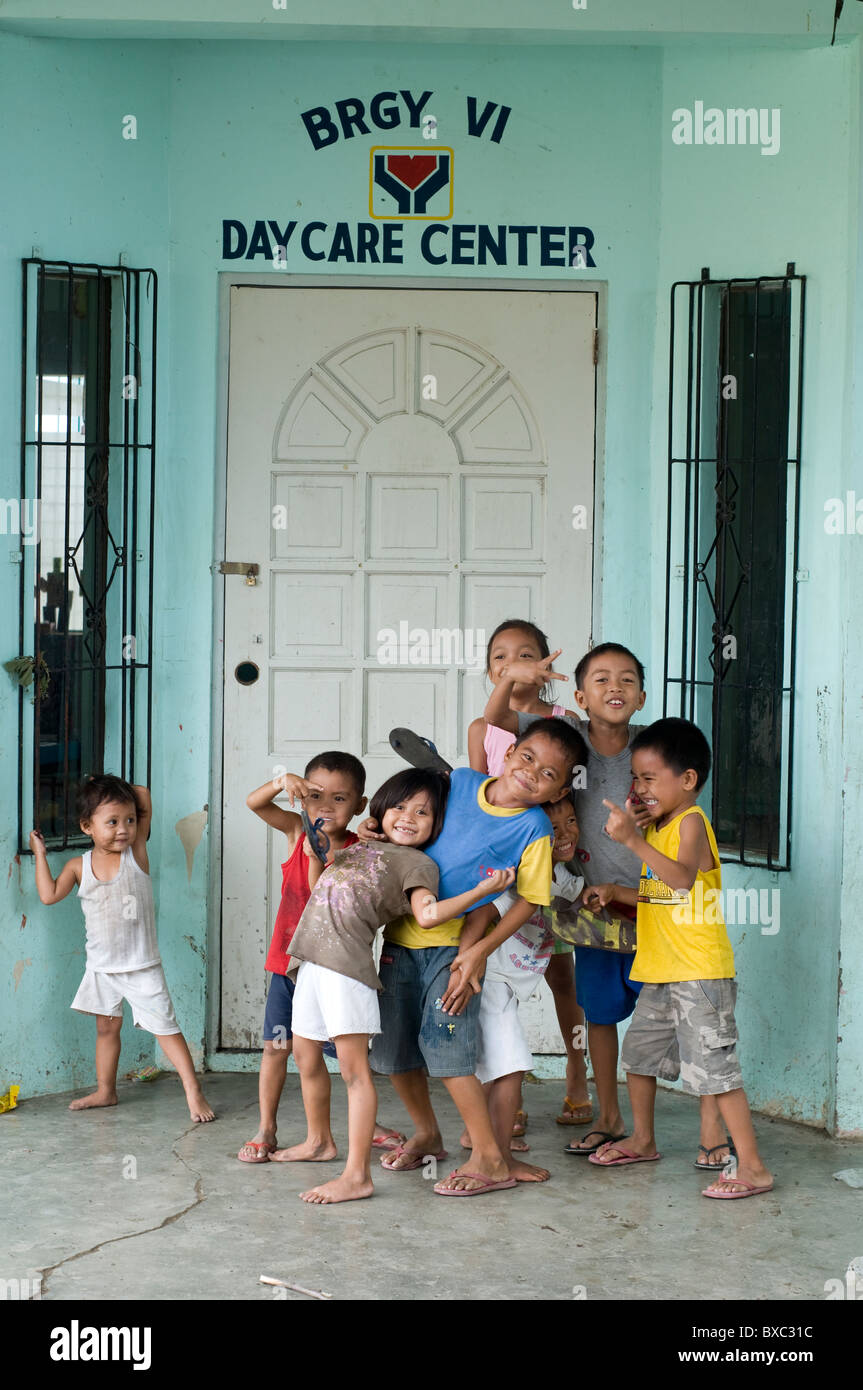 Kinder, San Carlos, Negros Occidental, Philippinen Stockfoto