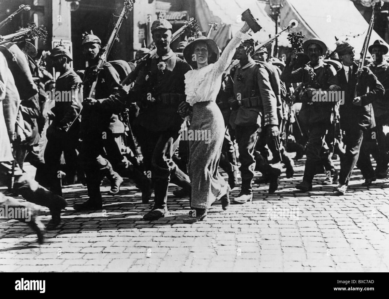 Ereignisse, erster Weltkrieg/erster Weltkrieg, Kriegsausbruch, deutsche Soldaten ziehen in den ...