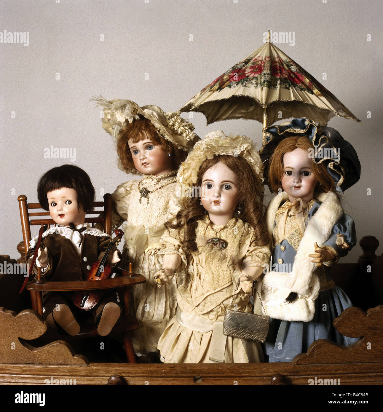 Spielzeug, Puppe, Porzellanpuppen, um 1900, Zusatz-Rechteklärung-nicht verfügbar Stockfoto