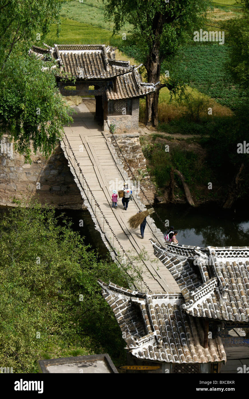 Alten Kettenbrücke in Shigu, Yunnan, China Stockfoto