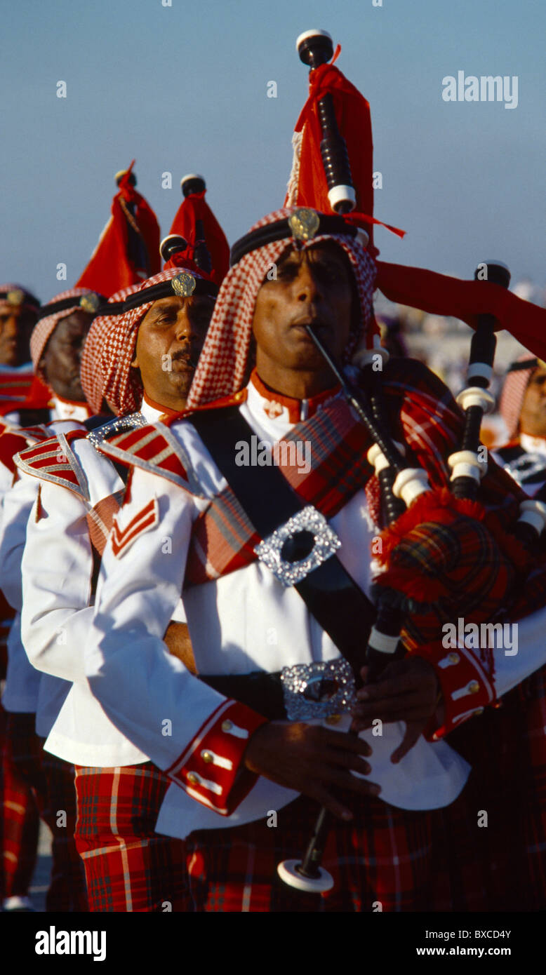 Dubai-Vereinigte Arabische Emirate-Polizei-Band (nur Band zu tragen Tartan außerhalb Schottlands) Stockfoto