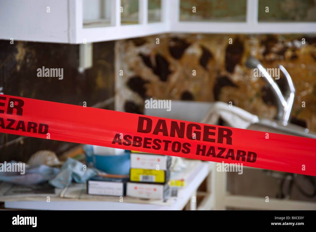 Asbest-Gefahr In Haus Stockfoto