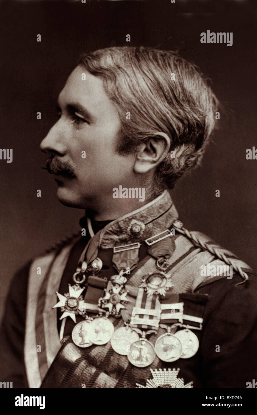 Porträt von Sir Garnett Joseph Wolseley (1833-1913) ist Viscount Wolseley und britischer Feldmarschall, Armeeoffizier und Soldat in Militäruniform und Militärmedaillen. Albumen Drucken oder fotografieren c1880. Stockfoto