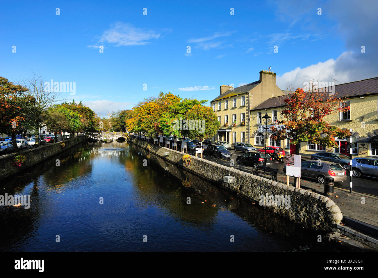 Fluss Carrowbeg, Westport, County Mayo, Connacht, Republik Irland Stockfoto