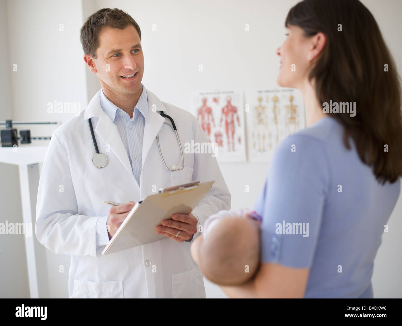 Doctors examination rooms -Fotos und -Bildmaterial in hoher Auflösung ...