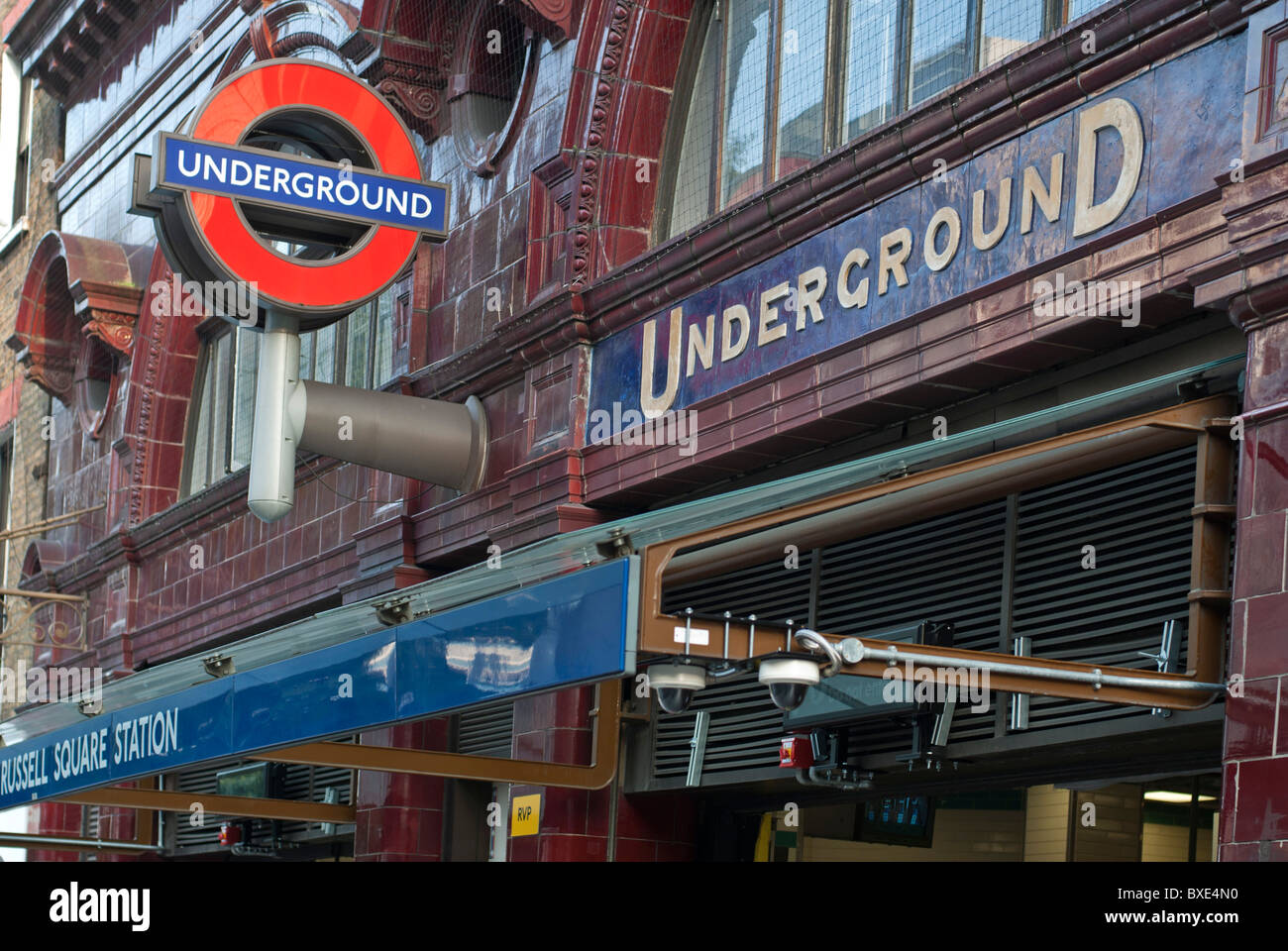 Russell Square Tube Piccadilly Amtsleitung Stockfoto