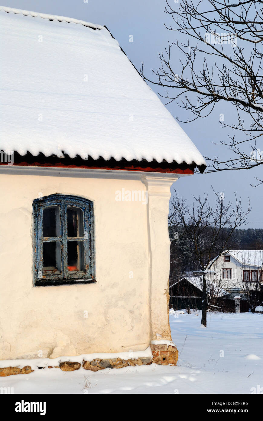 Haus im alten Stil in ukrainischen Dorf Stockfoto